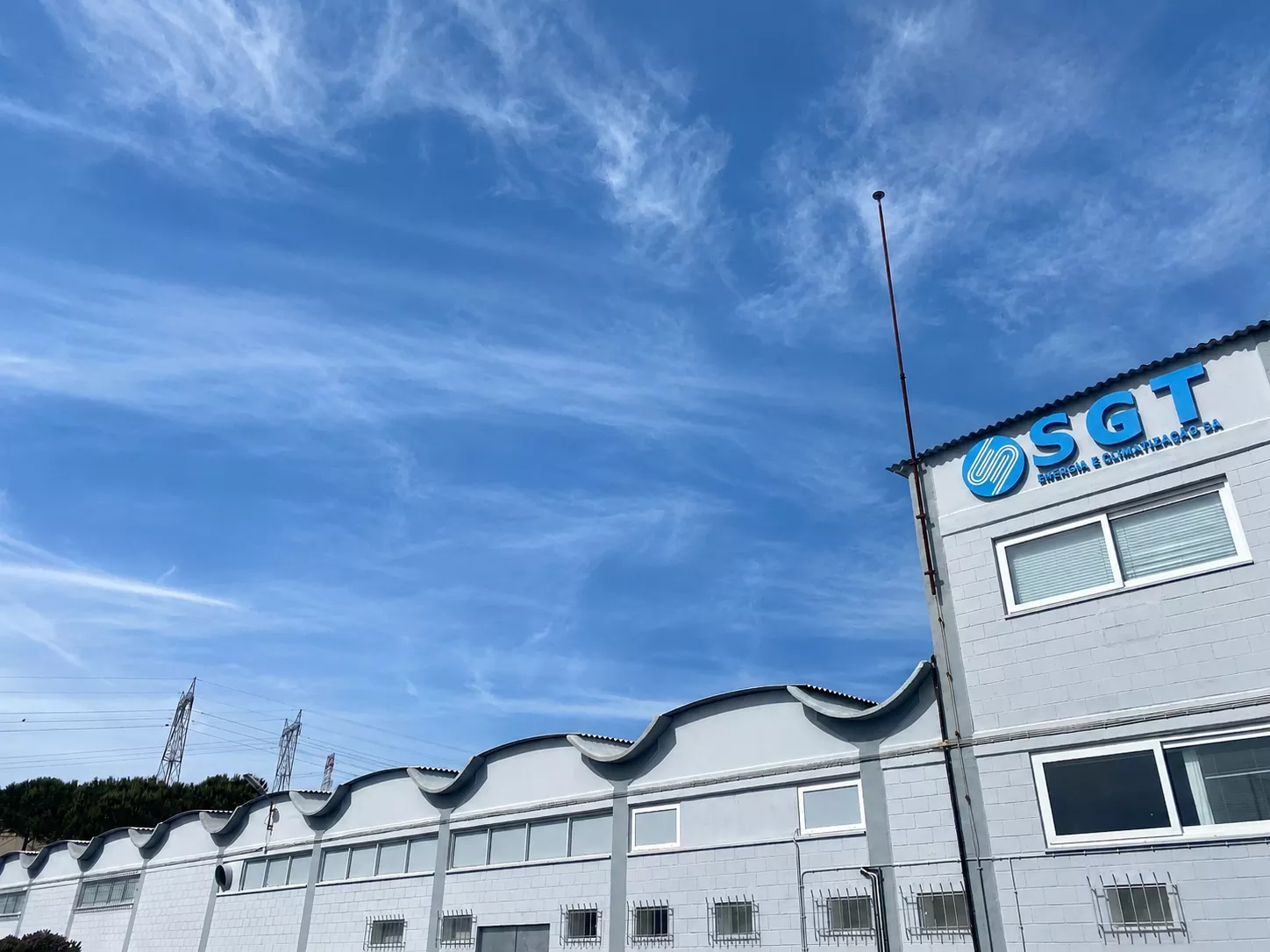 Ser uma referência na distribuição de equipamentos de climatização, garantindo qualidade, inovação e um serviço de excelência